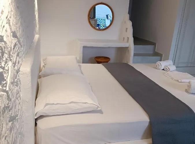 Traditional House Under The Castle * Astypálaia